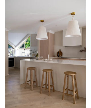 Amici 1Lt Pendant in Aged Brass w/Pleated White Linen Shade
